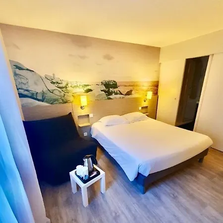 Logis, Hotel Au Chene Vert Plérin Buitenkant foto